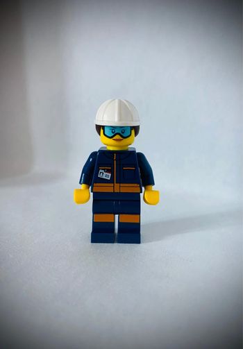 Minifigurine LEGO City - Technicienne CTY1060 - Très bon état