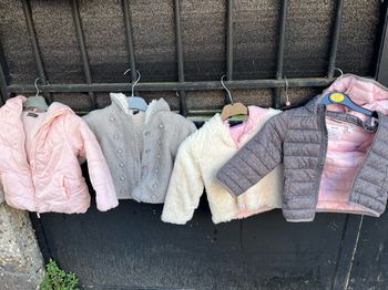 Manteaux 24 mois et le rose 3 ans