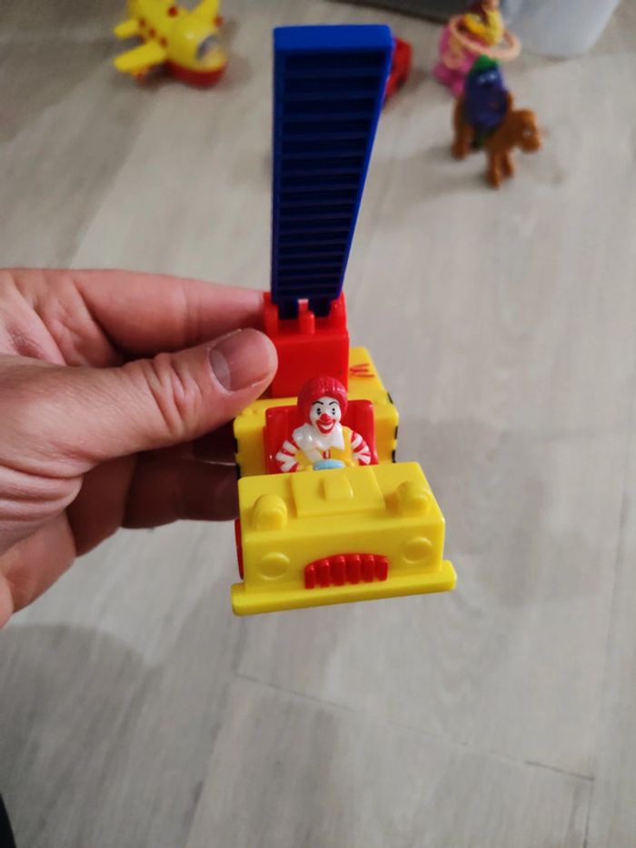 Lot divers McDonald's - photo numéro 2