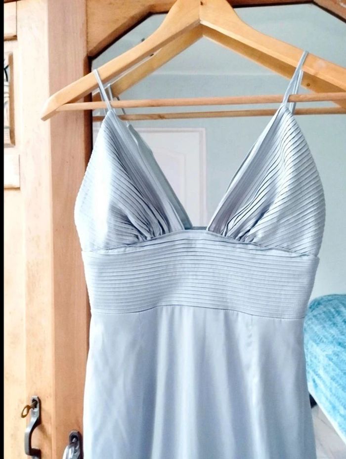 Robe  crayon empire  -  Satin  - gris  argenté - House  of  CB  - S=XS  actuel  - Neuve - photo numéro 6