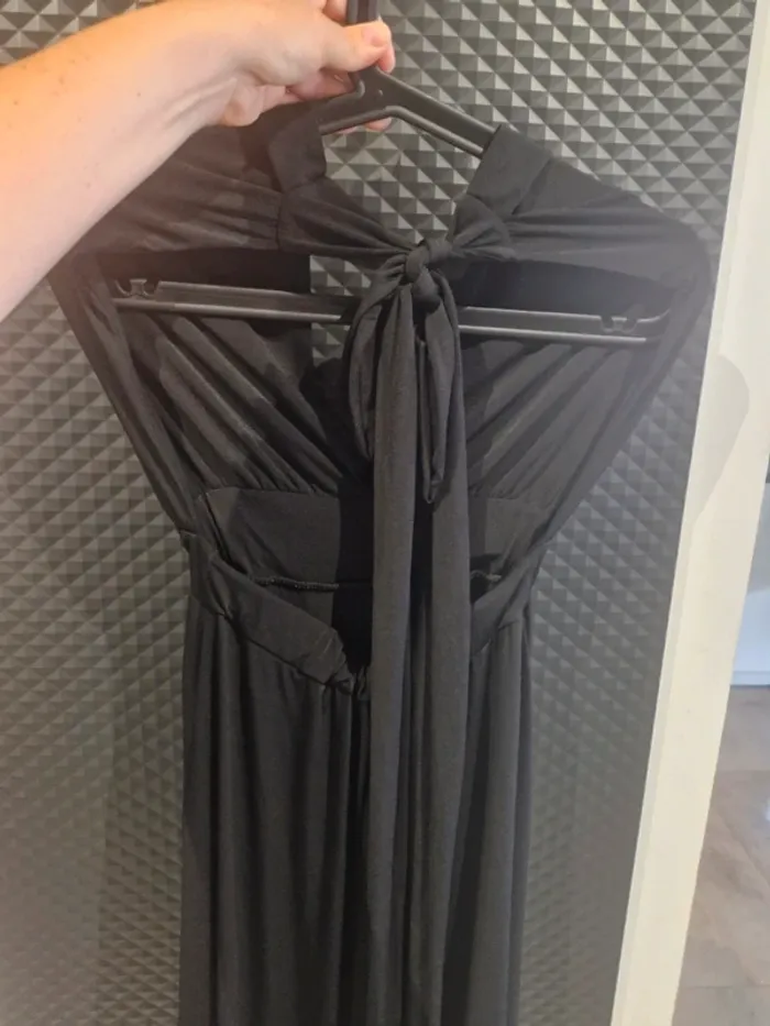 Magnifique robe noir - photo numéro 3