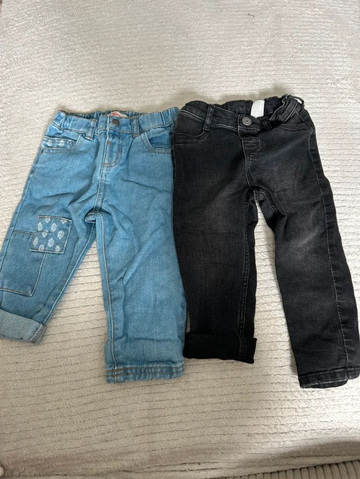 Lot de 2 jeans 24 mois