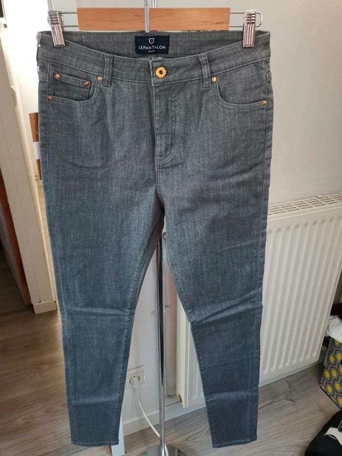 Jean gris T40 Le Pantalon neuf