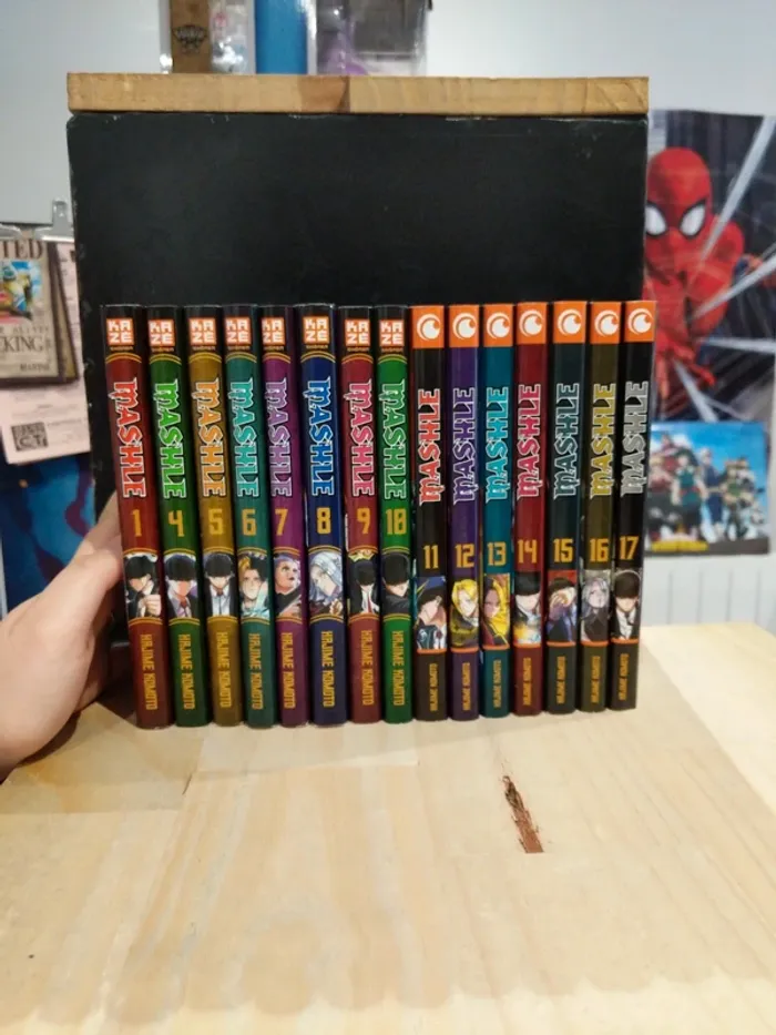 Mashle – Lot de 15 tomes (1, 4 à 17) - photo numéro 2