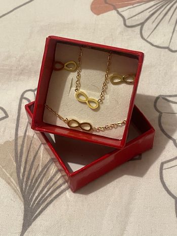 Ensemble bijoux infinity neuf