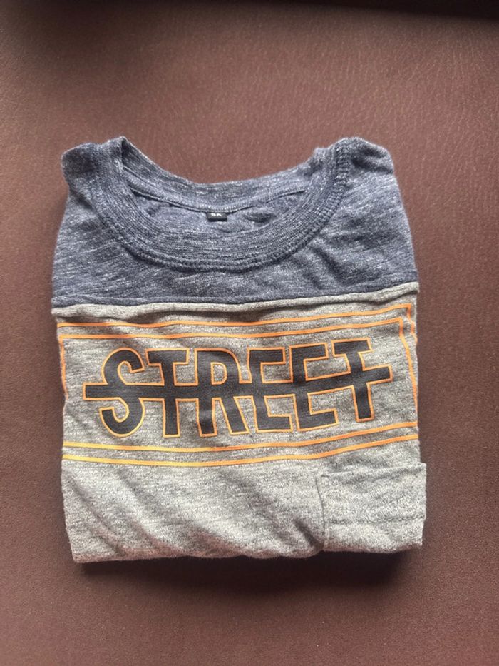 Lot n’2 de 4 t-shirts ML garçon 5 - photo numéro 2