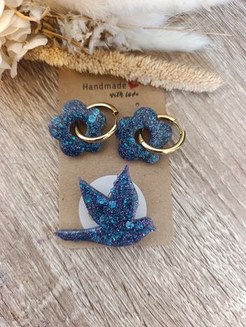 Lot Boucles d'oreilles et broche 