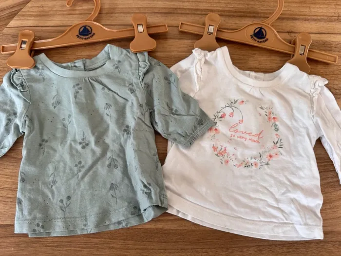 Lot pantalon et 3 tee shirt tape à l’œil - photo numéro 3