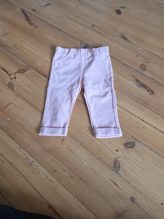 Lot de 5 vêtements 6 mois. - photo numéro 2