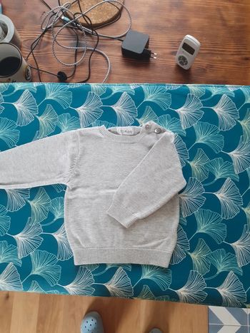 Pull taille 6 mois