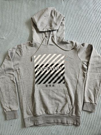 Sweat à capuche Superdry