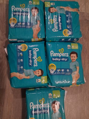 Couche pampers taille 6
