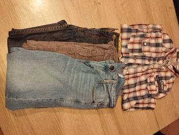 Lot vêtements garçon 10 ans (4 pièces)