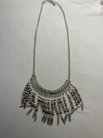 🔹 Collier plastron argenté à pampilles ethniques 🔹