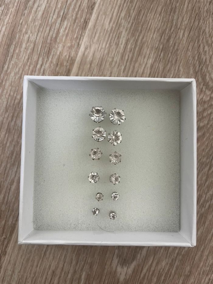 Lot de 6 paires de boucles d’oreilles strass