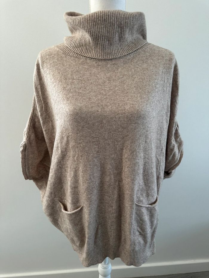 Pull chauve souris poncho beige crème sable cachemire Un Jour Ailleurs UJA T3 40 L