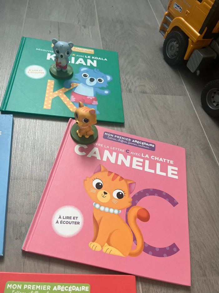 Collection livres mon premier abécédaire avec figurine - photo numéro 2