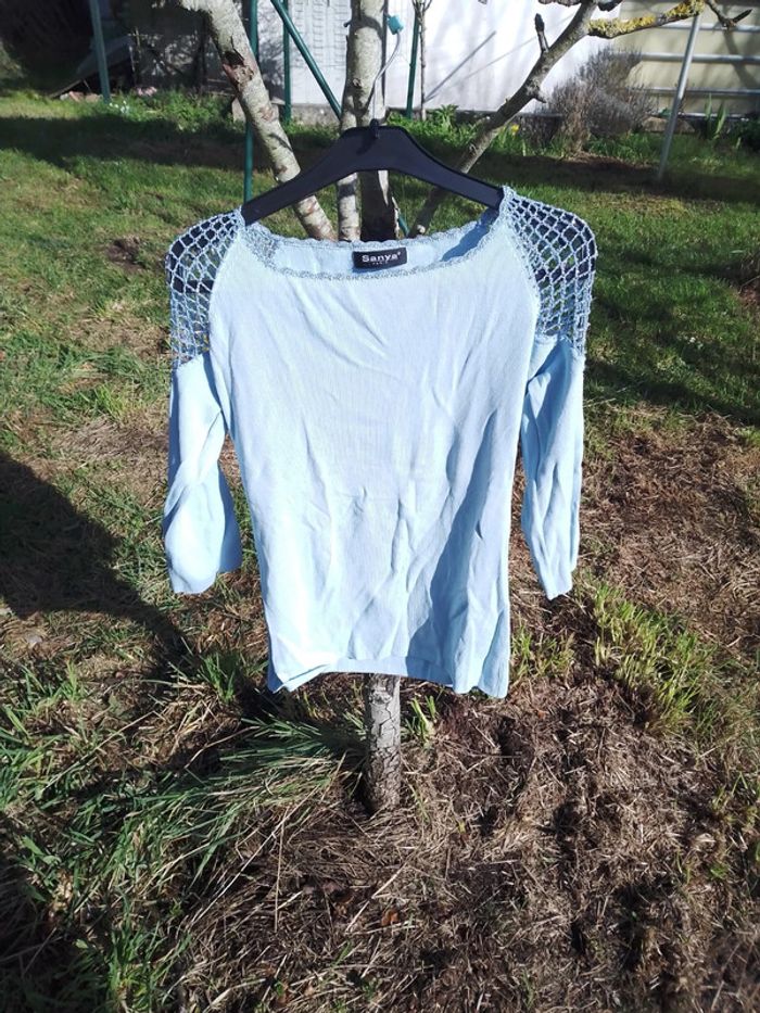 Tee shirt a bras dénudé femme