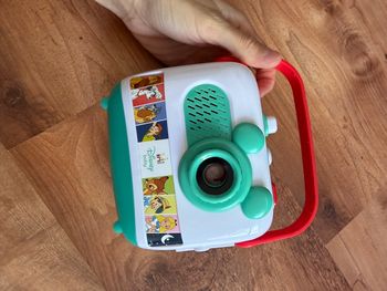 Projecteur et conteur d’histoire 