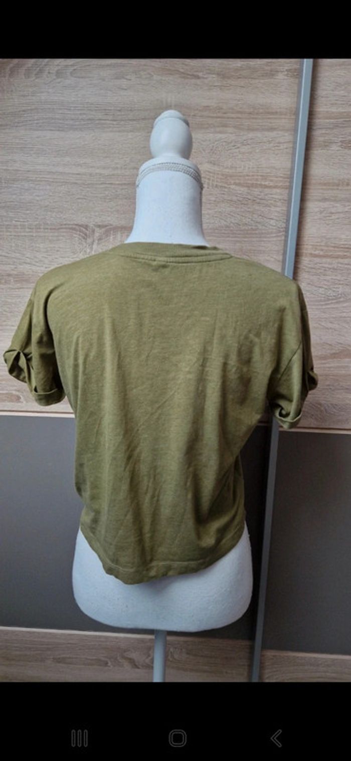 Tee-shirt court. - photo numéro 2
