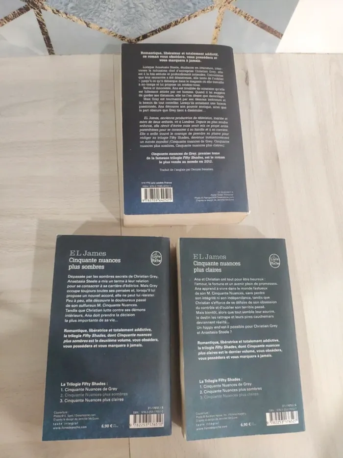 Lot 3 tomes trilogie Cinquante nuances de Grey plus sombres plus claires James - photo numéro 2