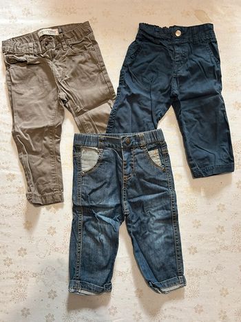 Lot 3 pantalons type jeans