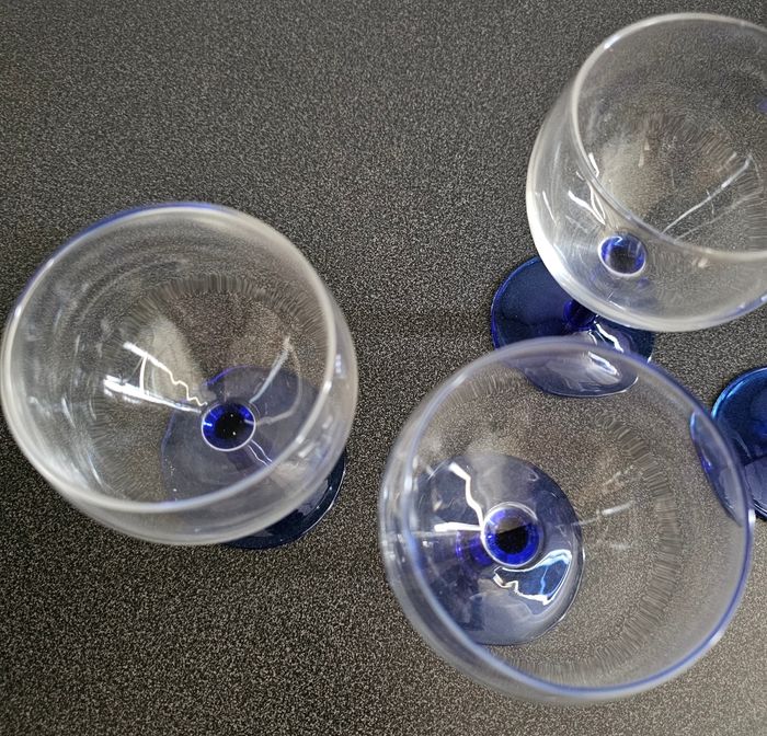 Lot de 4 verres à vin - photo numéro 3