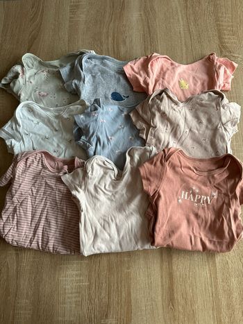 Lot de 9 bodies