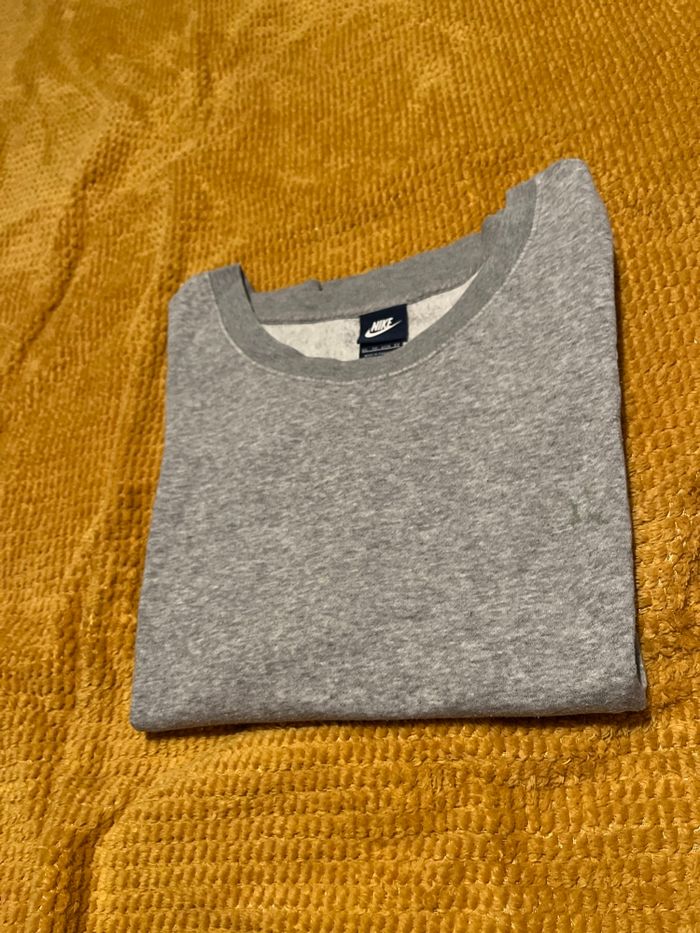 Pull Nike Gris XS - photo numéro 2