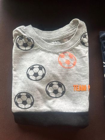 Lot n’4 de 2 T-shirts MC garçon 5 ans