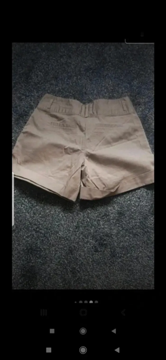 Short mim taille 36
Marque Mim
Marron clair - photo numéro 5