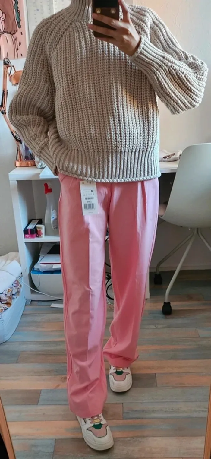 Pantalon large rose bershka taille 36 neuf avec étiquette - photo numéro 4