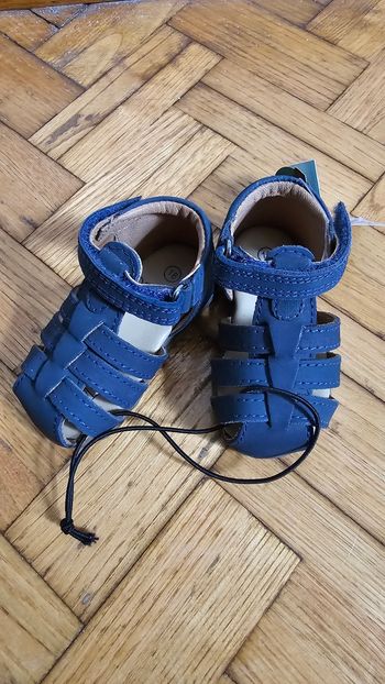 Sandales premier pas