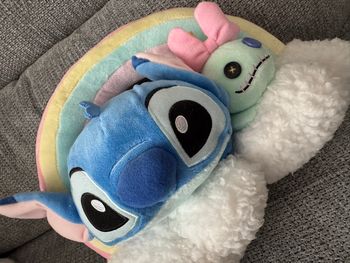 Peluche stitch et souillon arc en ciel 