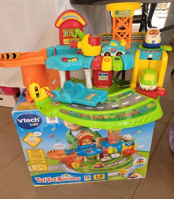 Mon garage éducatif Tut Tut Bolides