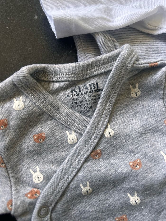 Lot body pour Bebe - photo numéro 2