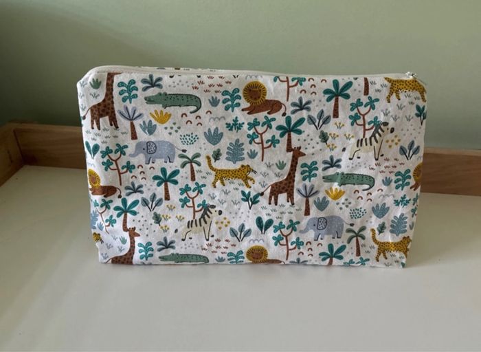 Grande trousse de toilette thème savane - photo numéro 2