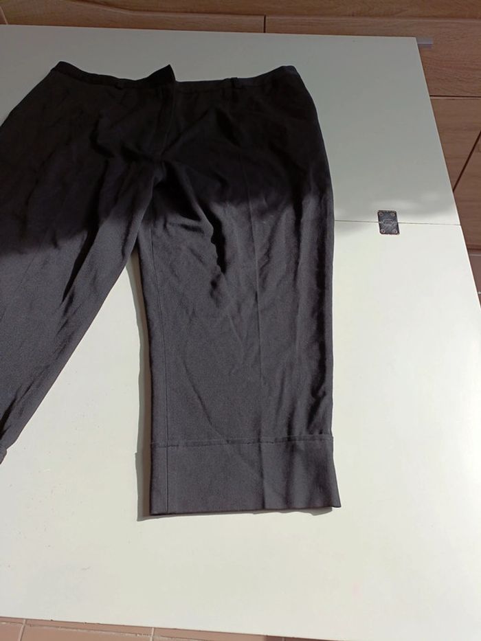 Pantacourt noir taillissime taille 52 - photo numéro 3