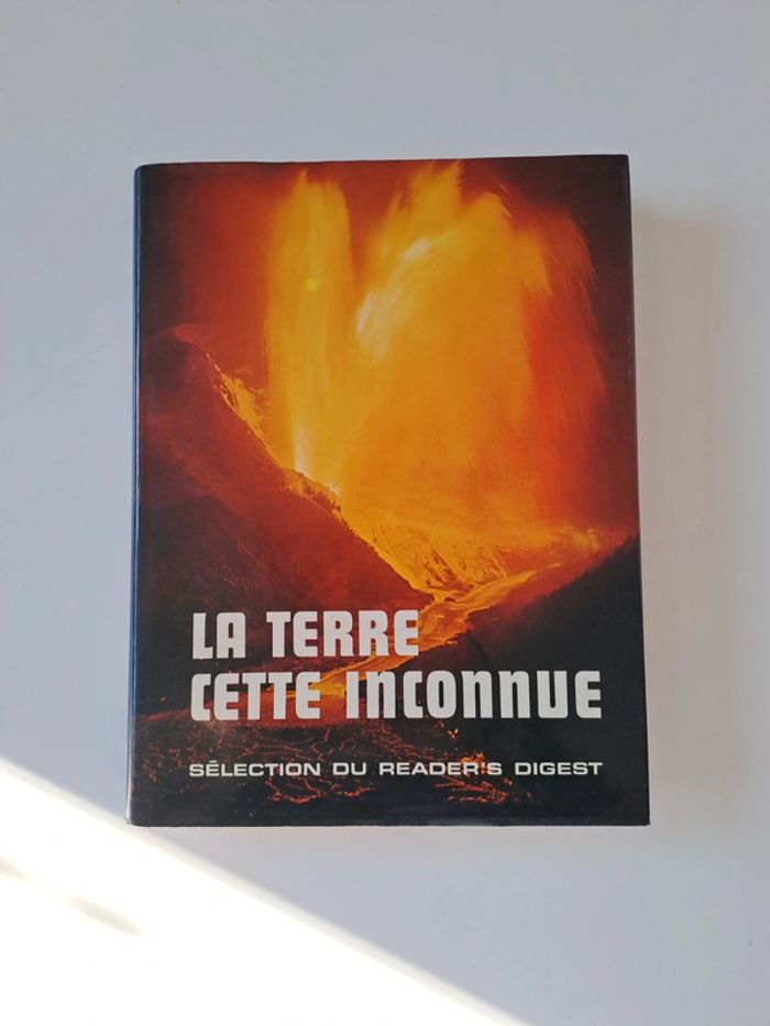 Livre "la terre cette inconnue " #reader'sdigest
