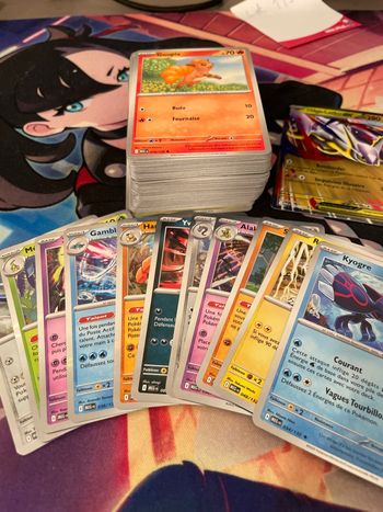 Lot de 115 cartes Pokémon mega évolution