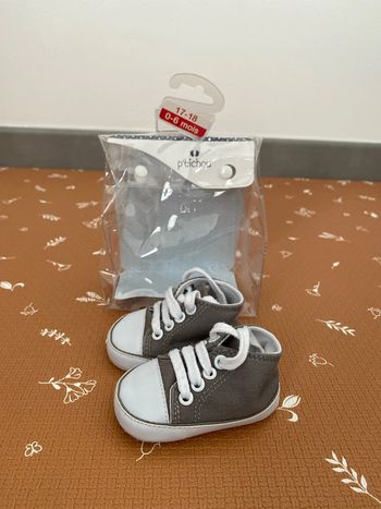 Chaussures baskets bébé 17/18
