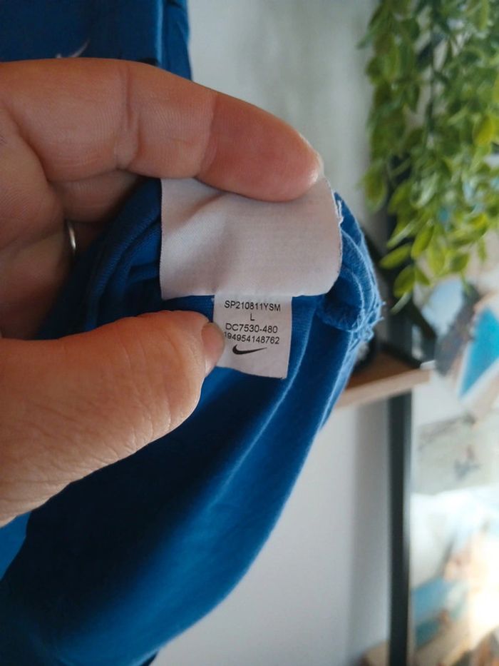 Haut nike 10 ans - photo numéro 3