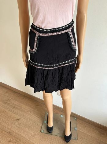 Jupe noire patineuse Naf Naf taille 34 jamais portée