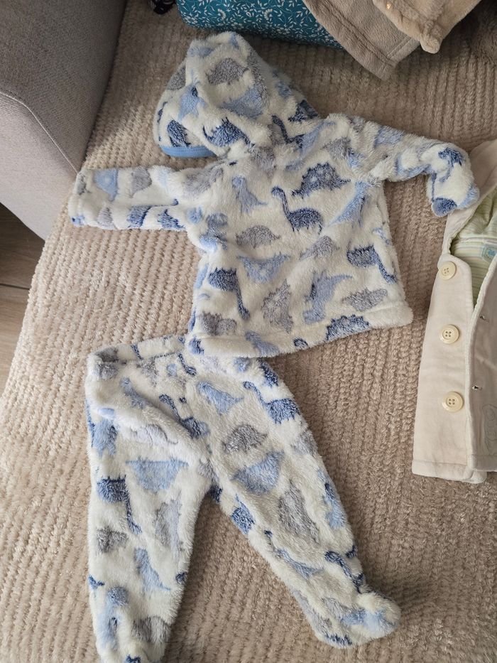 Lot 1 a 3 mois hiver - photo numéro 9