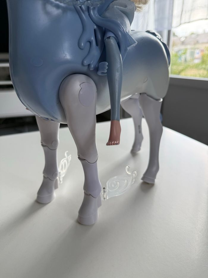 La Reine des Neiges « Elsa et son cheval Nokk » interactif - photo numéro 5