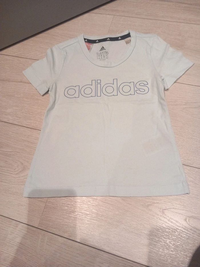 T-shirt Adidas 5/6 ans