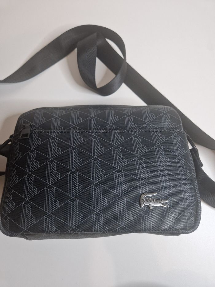 Sacoche Lacoste - photo numéro 2