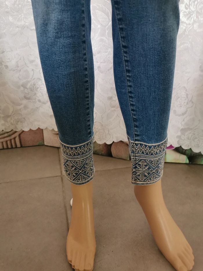 Jean. Bleu et blanc. Cache Cache - photo numéro 2