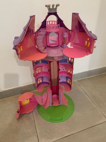 Tour arc en ciel Filly