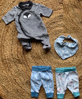 Lot vêtements bébé garçon naissance 0 mois parfait état pyjama legging sarouel bavoi